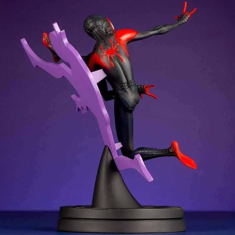 Spider-Man: Into the Spider-Verse ArtFX+ Spider-Man (Hero Suit Ver.) Statue [bigbadtoystore.com] Spider-Man: Into the Spider-Verse ArtFX+ Spider-Man (Hero Suit Ver.) Statue 5