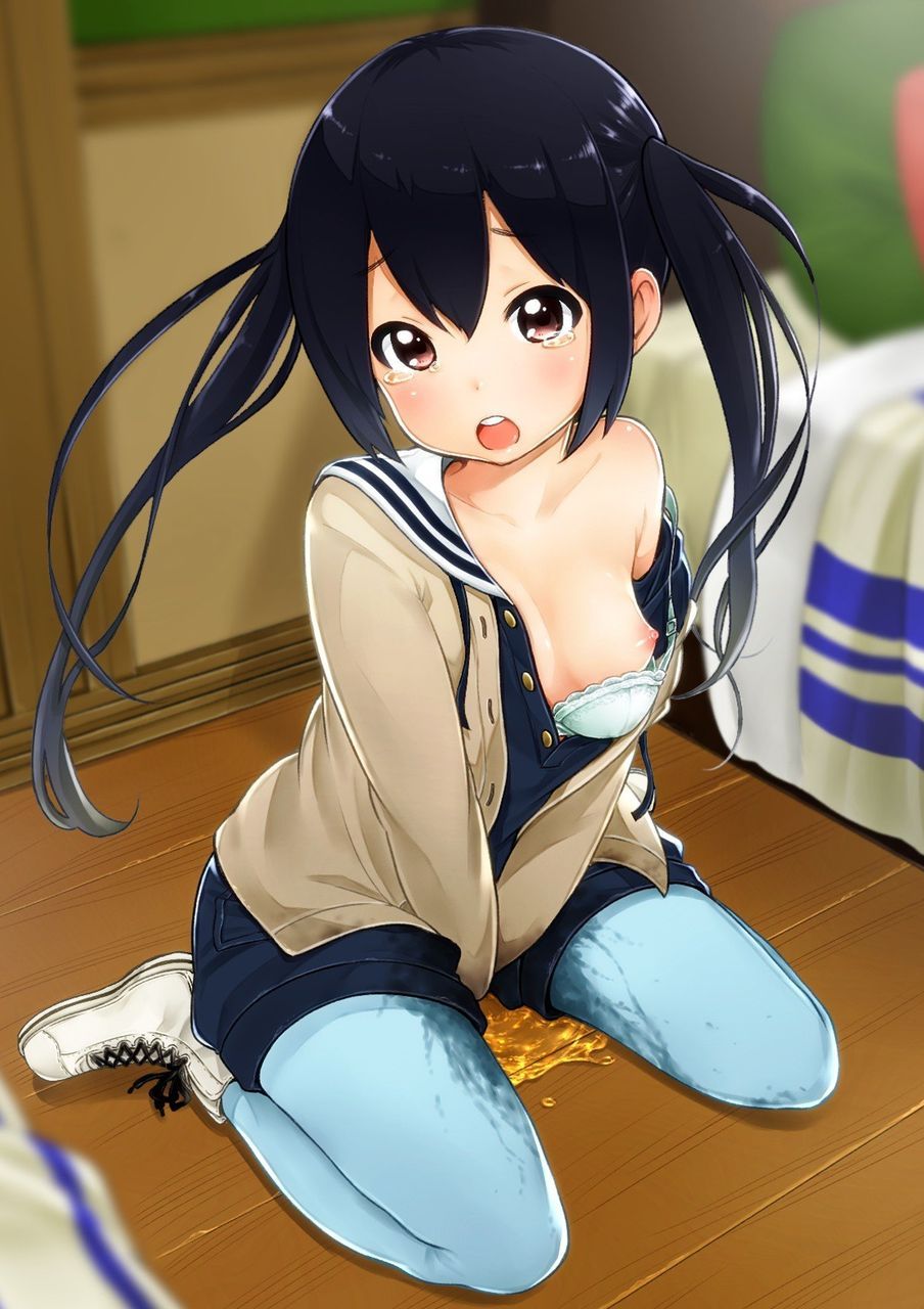 【Secondary erotic】 Here is the erotic image of a cute girl leaking peeing 8