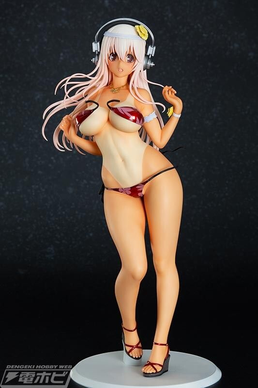 [Super Sonico] swimsuit is unraveled and the erotic sunburn trace version of the porori figure! 4