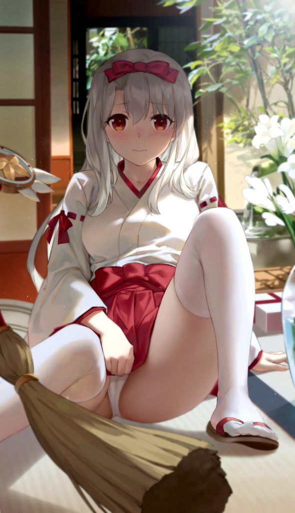 Let's be happy to see the erotic image of the shrine maiden! 3