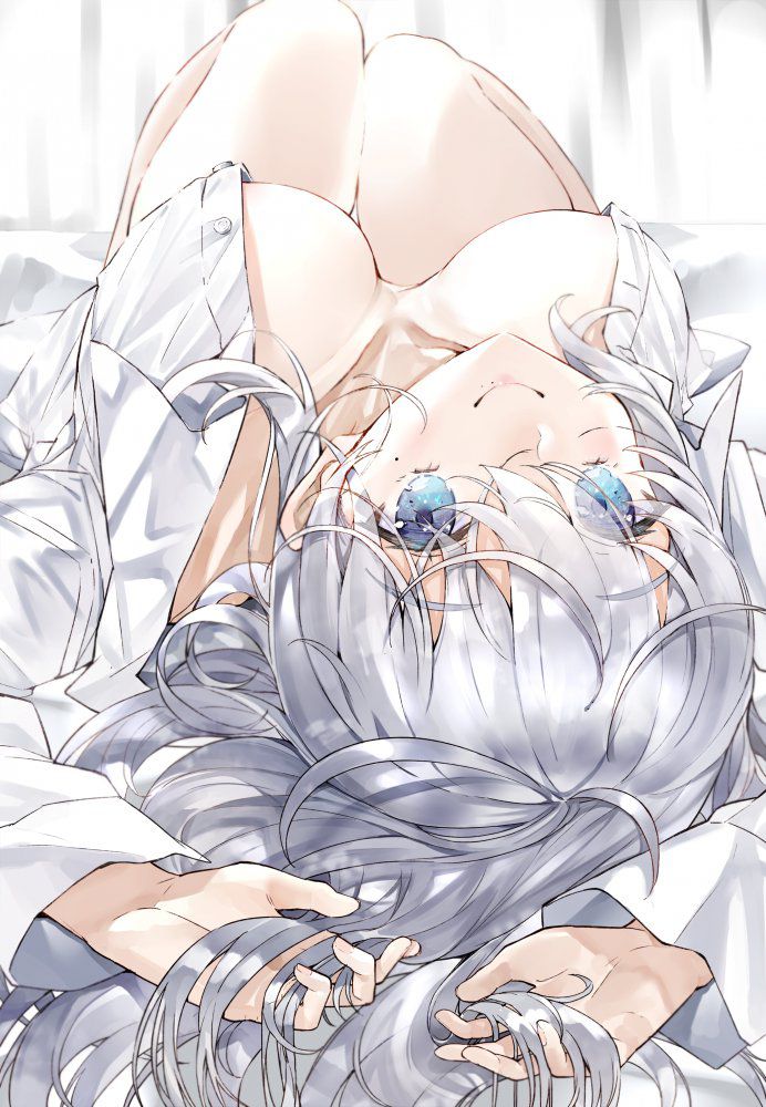 Images of silver hair that can be used as wallpaper on smartphones 1
