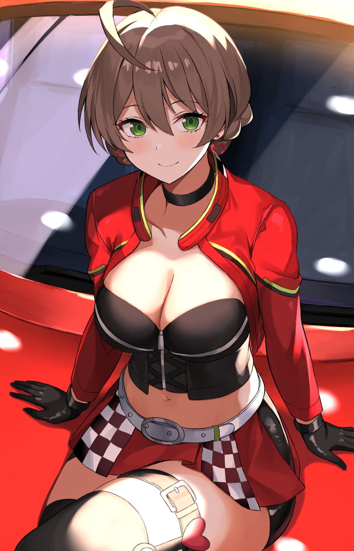 Goddess of the circuit! It is a race queen's young lady who is samurai to the car body in a high leg leotard and a bold ♪ 37