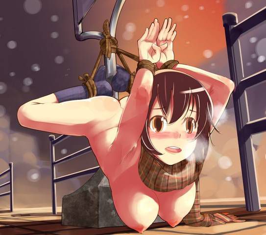 【Secondary】Is it some training? Erotic image of a girl playing exposed outside in the middle of winter I think 25