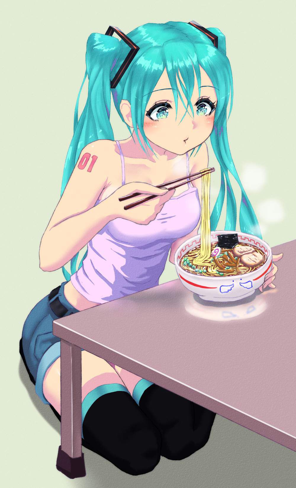 [It's good because it's like this] Secondary image of a girl eating simple ramen 35