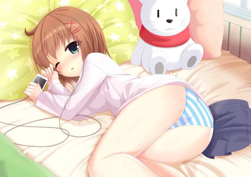 [5 minutes more] secondary microerotic image of girls who still seem to be sleepy 2