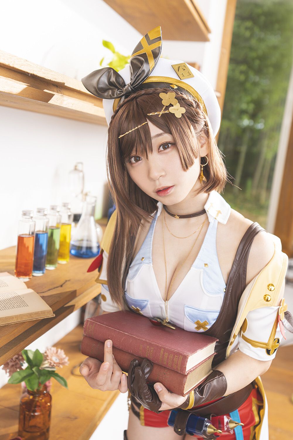"Raiza's Atelier 3" Moe Iori's new Lysa erotic costume reproduced whiplash cosplay photo 4