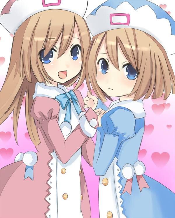 Please take a second picture in the Hyperdimension Neptunia! 4