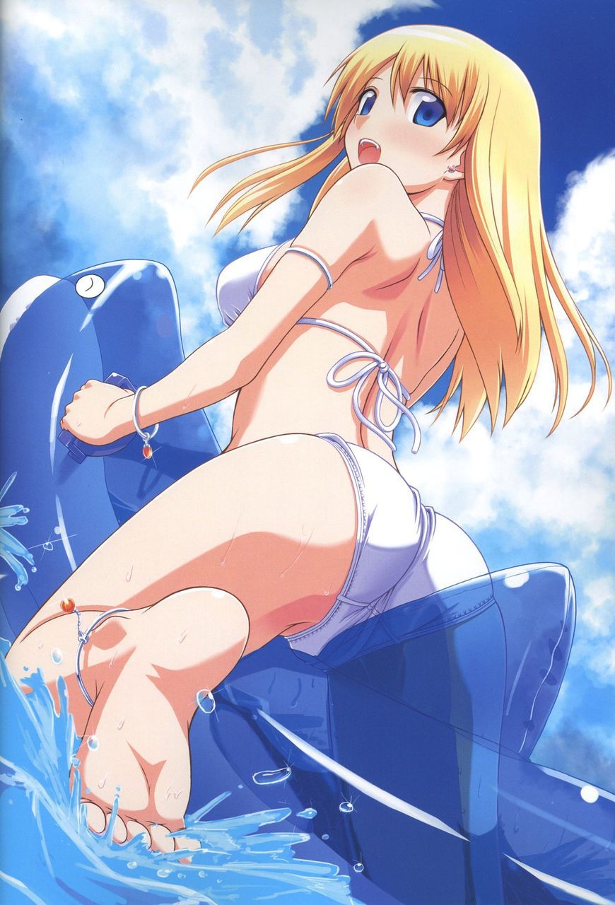 I collected a girl with a pretty swimsuit. 9
