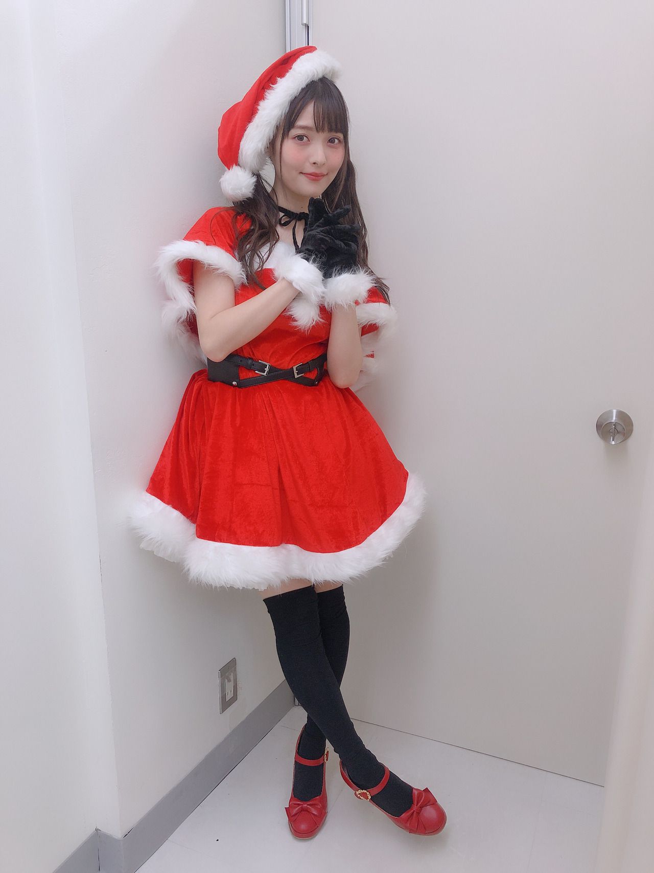 Sumire Uesaka "to emphasize the thigh... W] also erotic image offer Wwwwwww 11