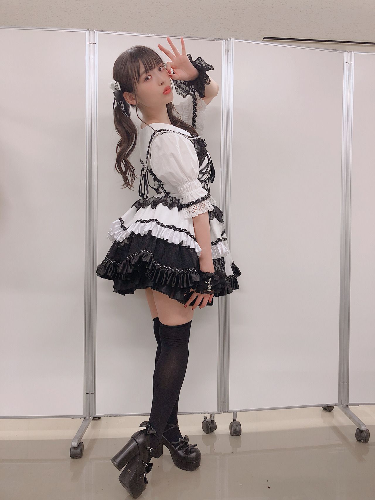Sumire Uesaka "to emphasize the thigh... W] also erotic image offer Wwwwwww 19