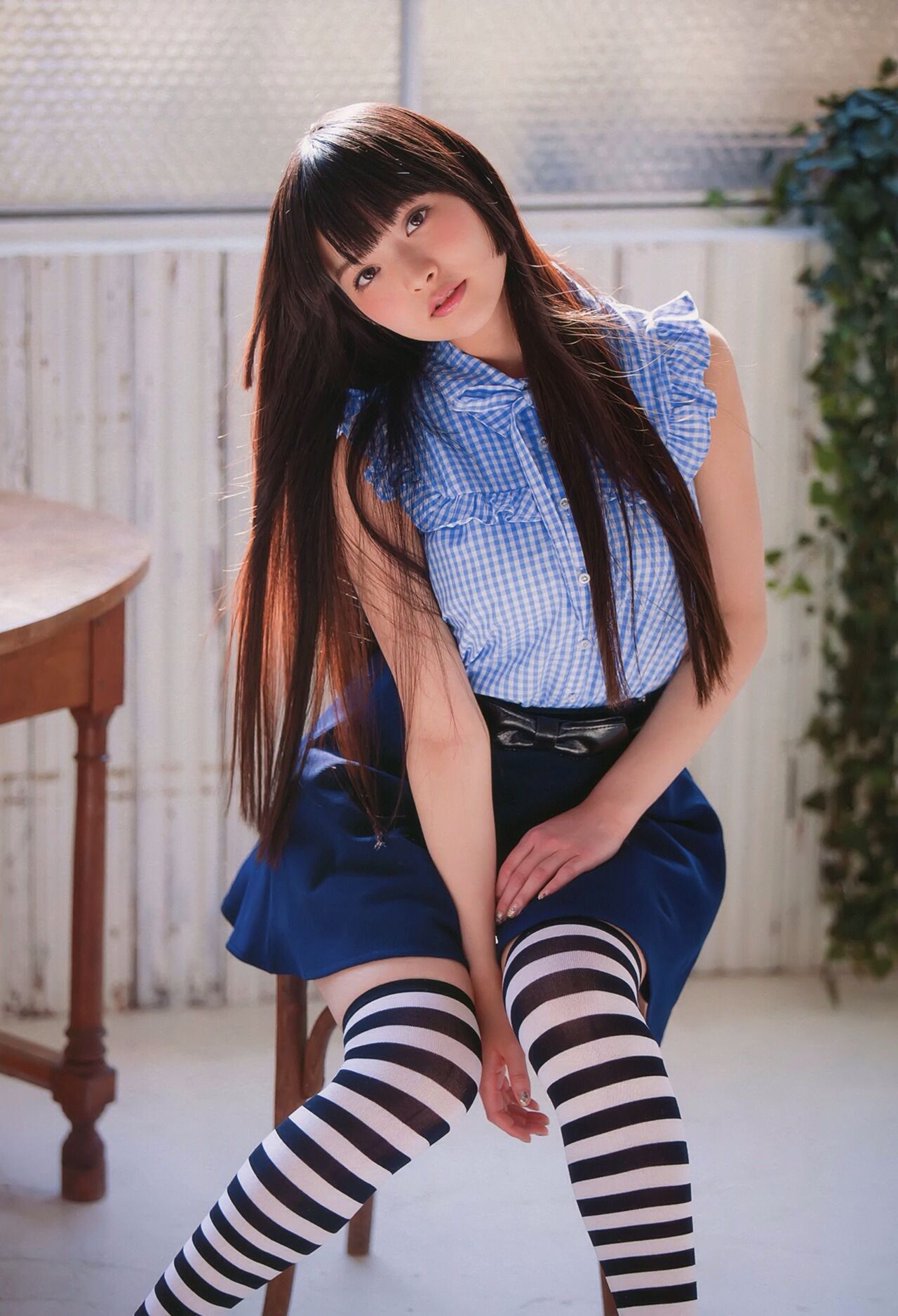 Sumire Uesaka "to emphasize the thigh... W] also erotic image offer Wwwwwww 7