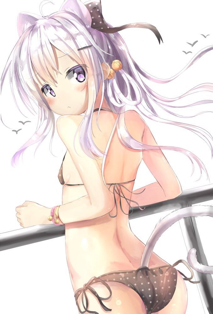 I can see the lewd charm of the silver hair. 11