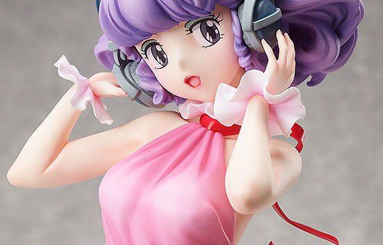 "Magical Angel Creamy Mami" Erotic figure of Creamy Mami's and back in an erotic dress 1