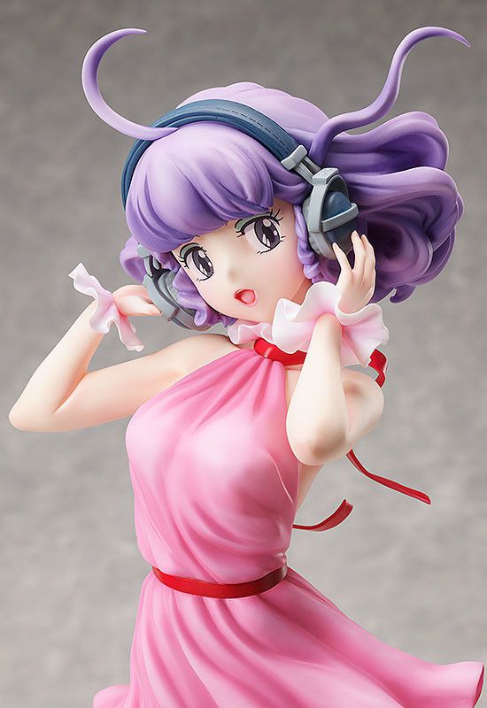 "Magical Angel Creamy Mami" Erotic figure of Creamy Mami's and back in an erotic dress 10