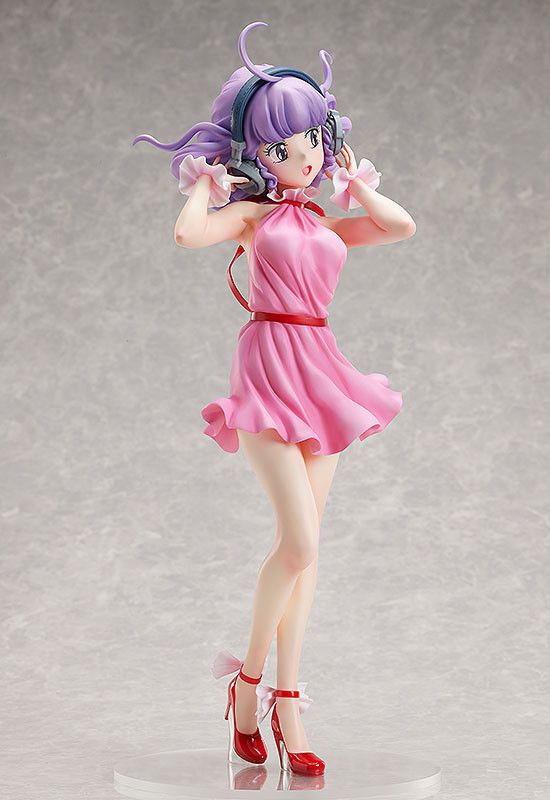 "Magical Angel Creamy Mami" Erotic figure of Creamy Mami's and back in an erotic dress 8