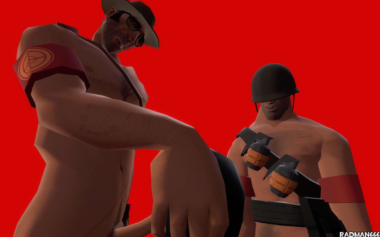 Fuck Fortress 2 : Threesome 14