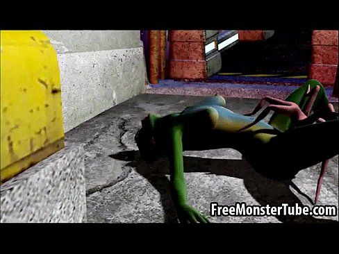 Green 3D babe gets fucked hard by an alien spider - 3 min 10