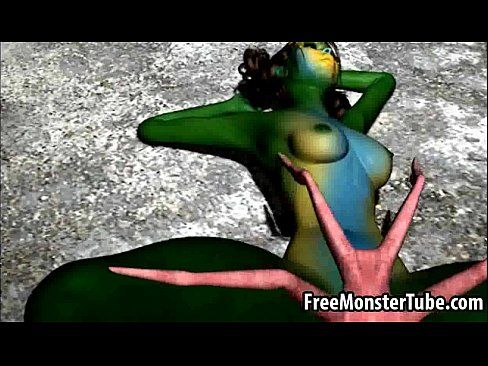 Green 3D babe gets fucked hard by an alien spider - 3 min 21