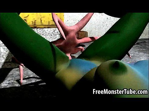 Green 3D babe gets fucked hard by an alien spider - 3 min 29