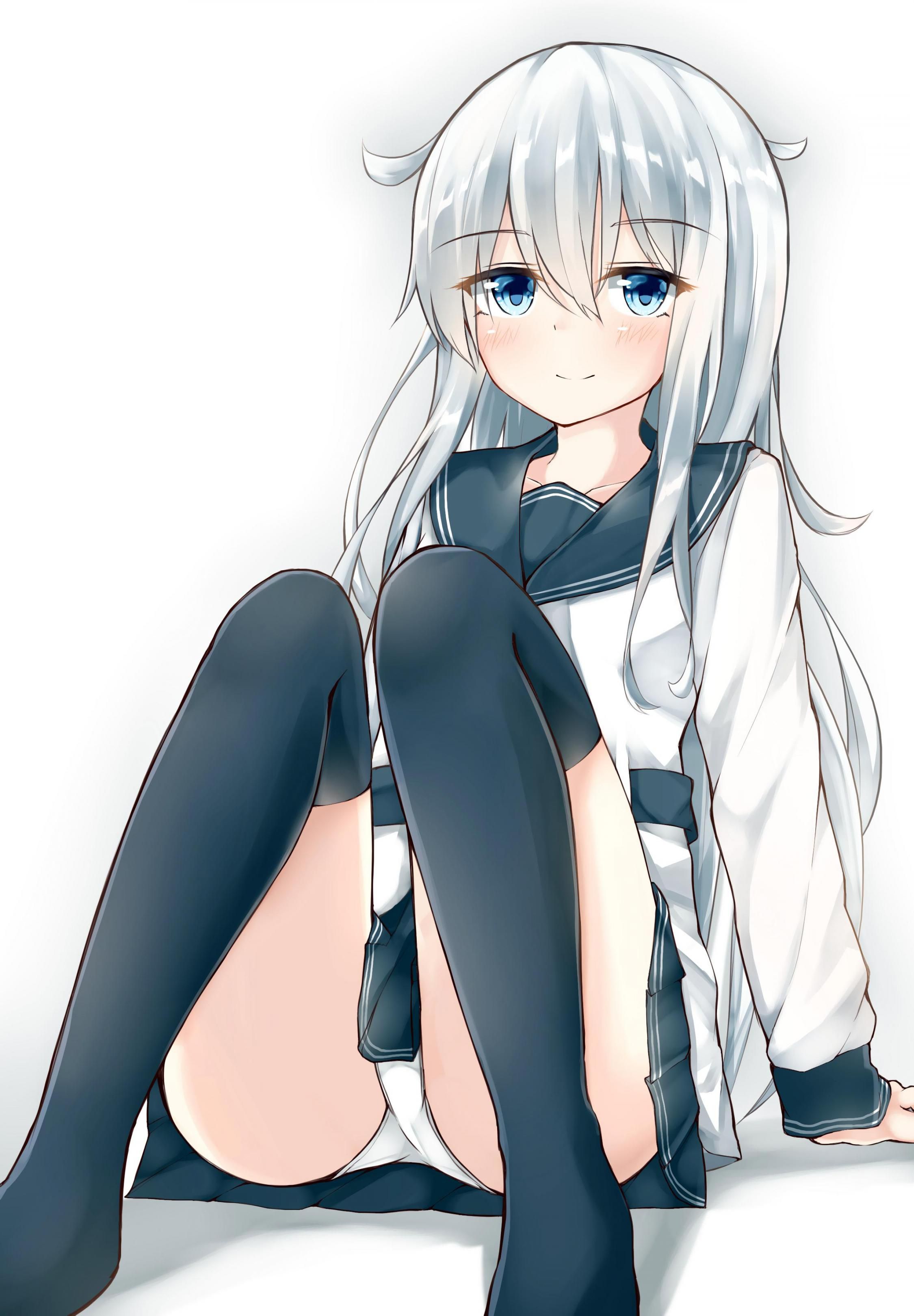 [Flip] Jaahasle [sitting] in the secondary image of the skirt 43 49