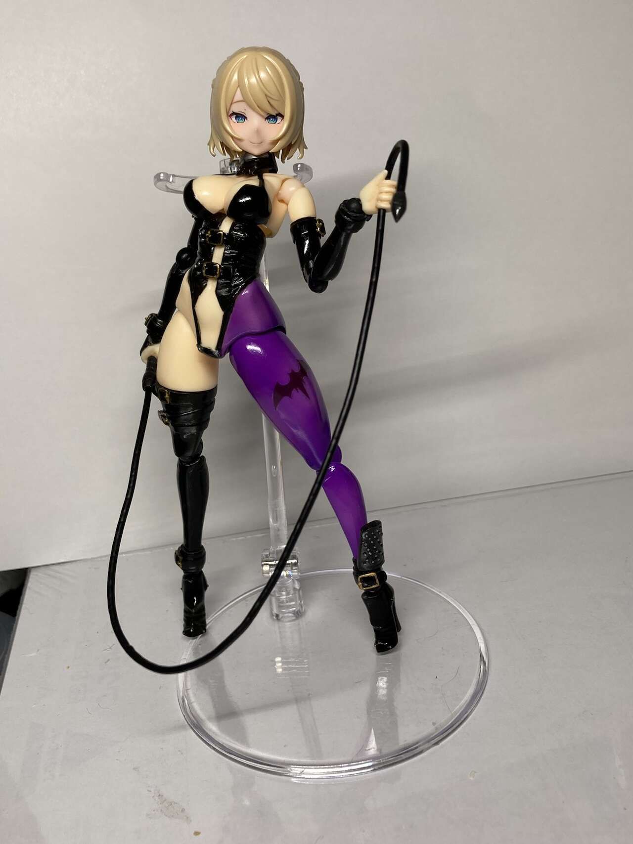 Very Hot Figurines 438