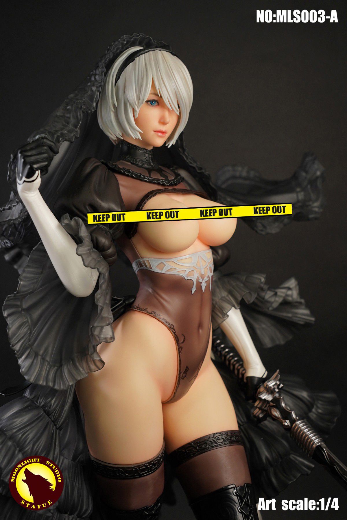 Very Hot Figurines 704