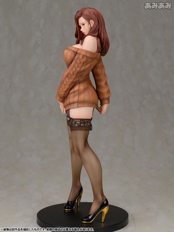 Shiho Kujo new Black Hair ver. and original brown  Hair ver. 2