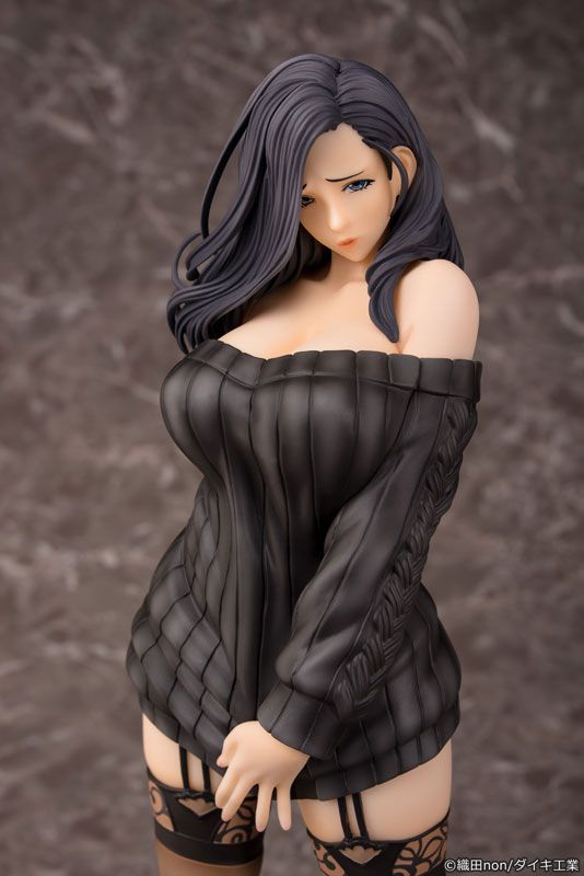 Shiho Kujo new Black Hair ver. and original brown  Hair ver. 32