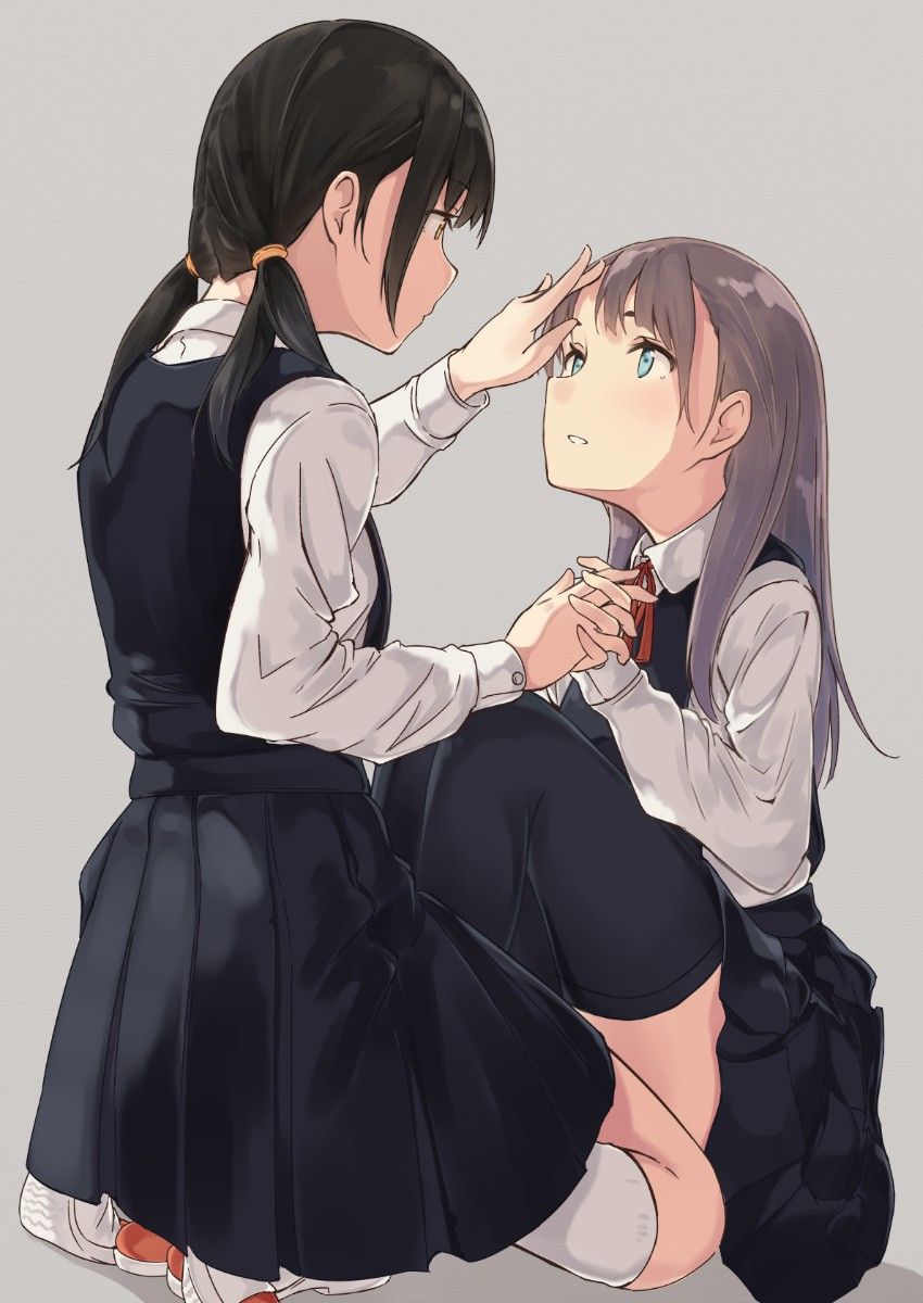 [secondary] Yuri put on a picture 3