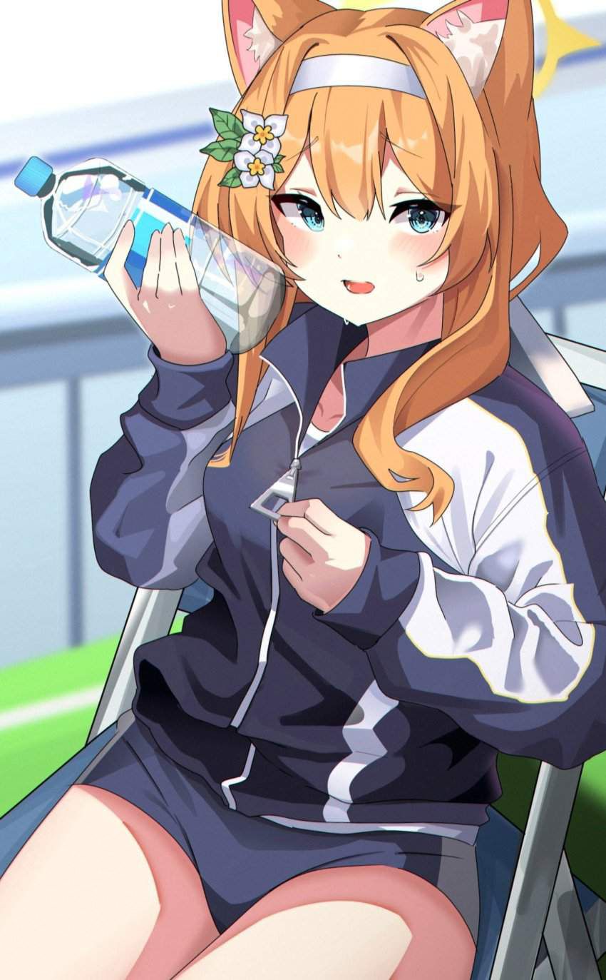 [Beware of heat stroke! ] Secondary erotic image of a girl hydrating during a break from exercise 32