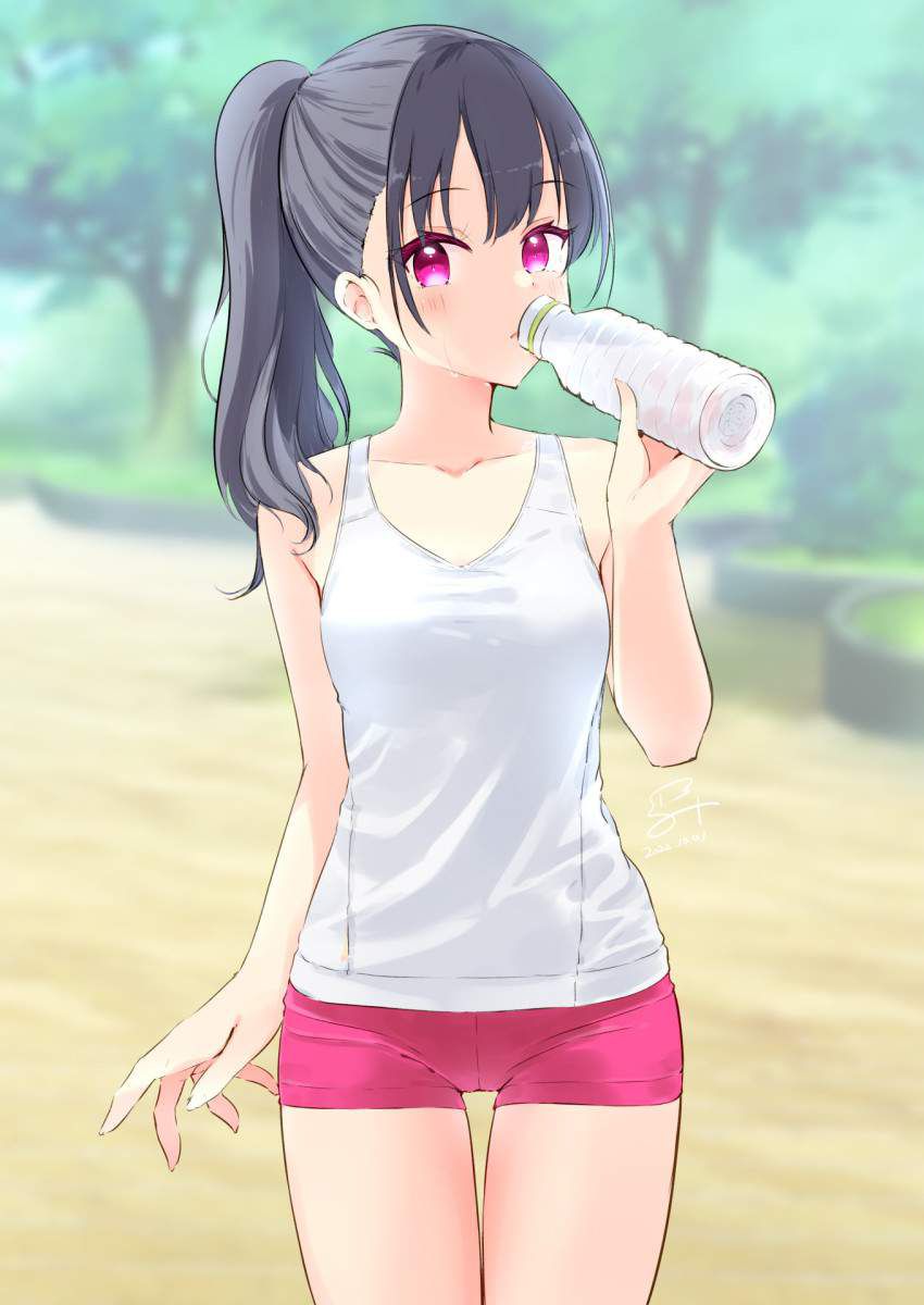 [Beware of heat stroke! ] Secondary erotic image of a girl hydrating during a break from exercise 35