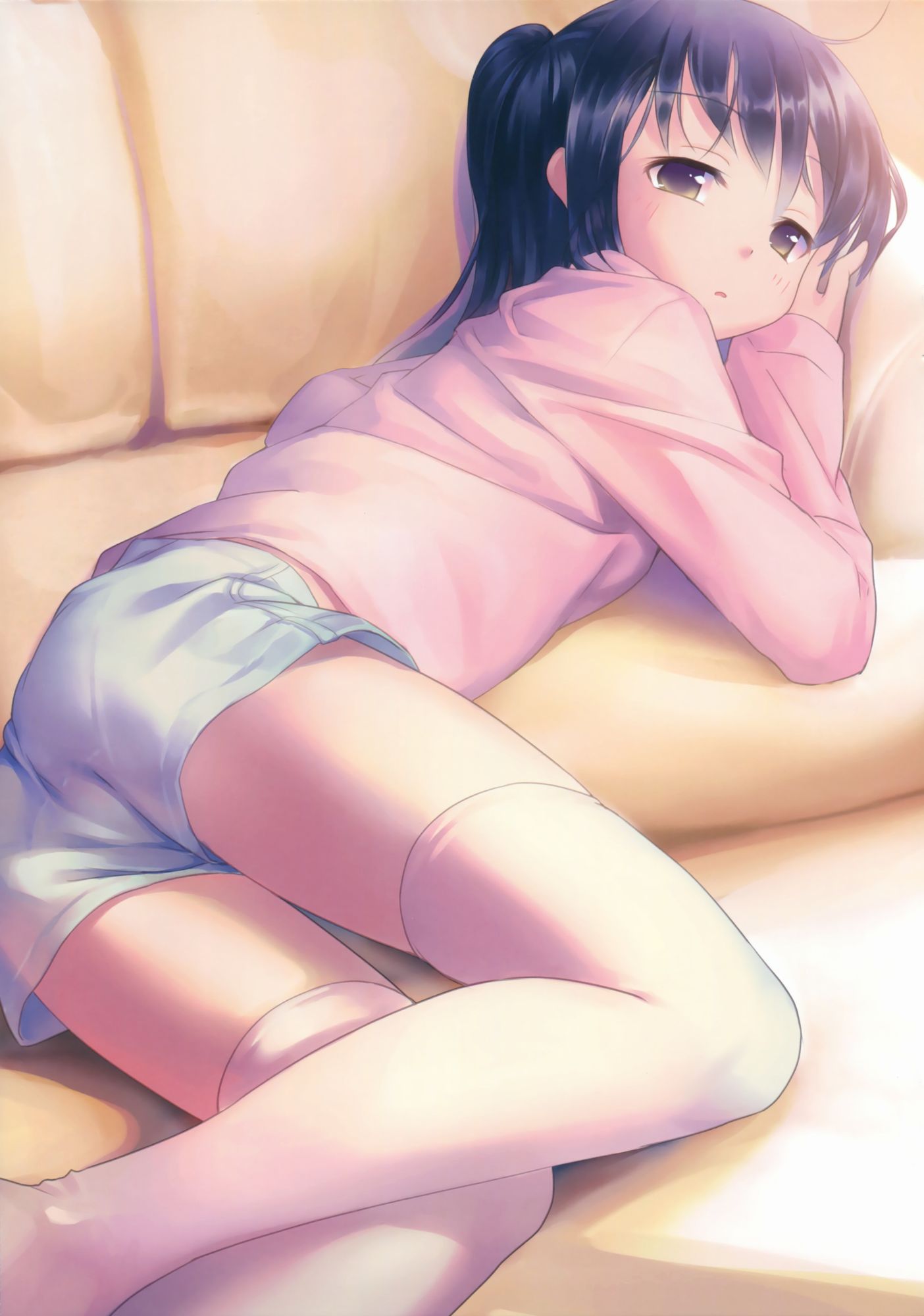 [relaxation] the second image of girls who lie at full length, and relax in a sofa 33