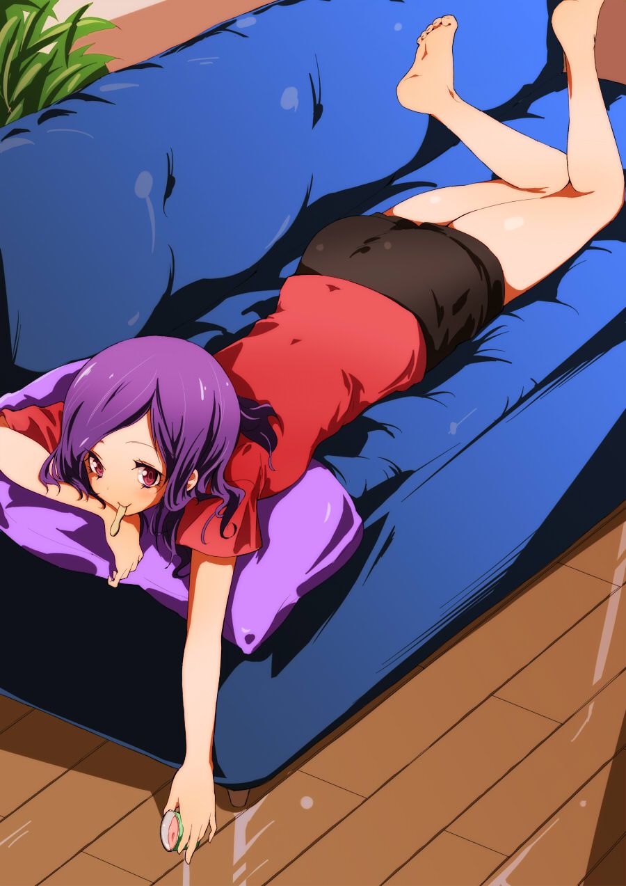 [relaxation] the second image of girls who lie at full length, and relax in a sofa 40