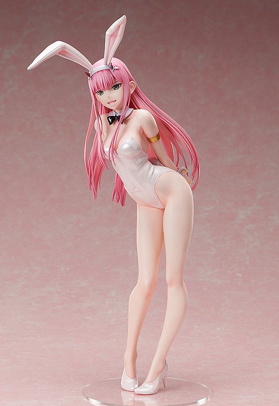 "Darling in the Frankies" Zero-two erotic figure with raw legs in an erotic white bunny! 3