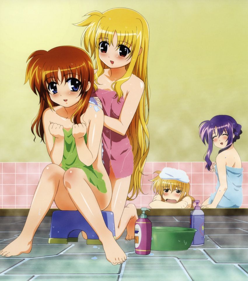 The image that a girl taking a bath is in a naughty condition 8