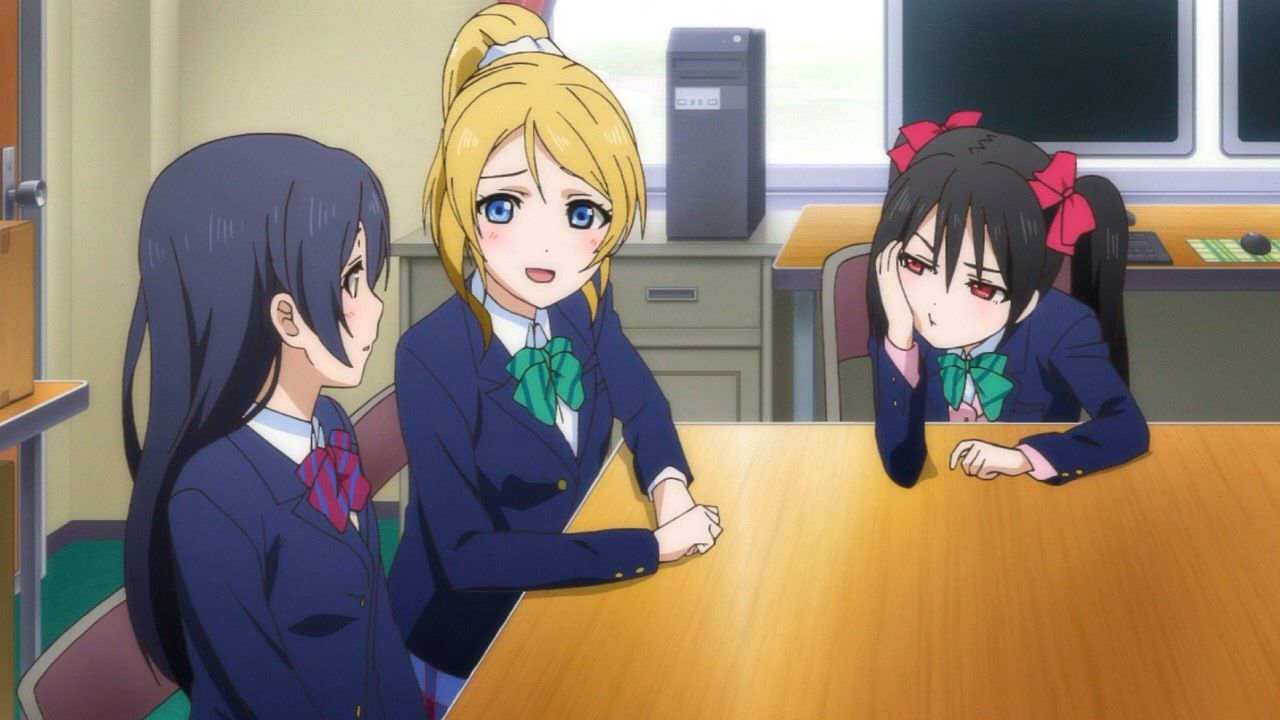 Love live! 6 second's comments. Love live the biggest moron times! Hatch is the only sore! 54