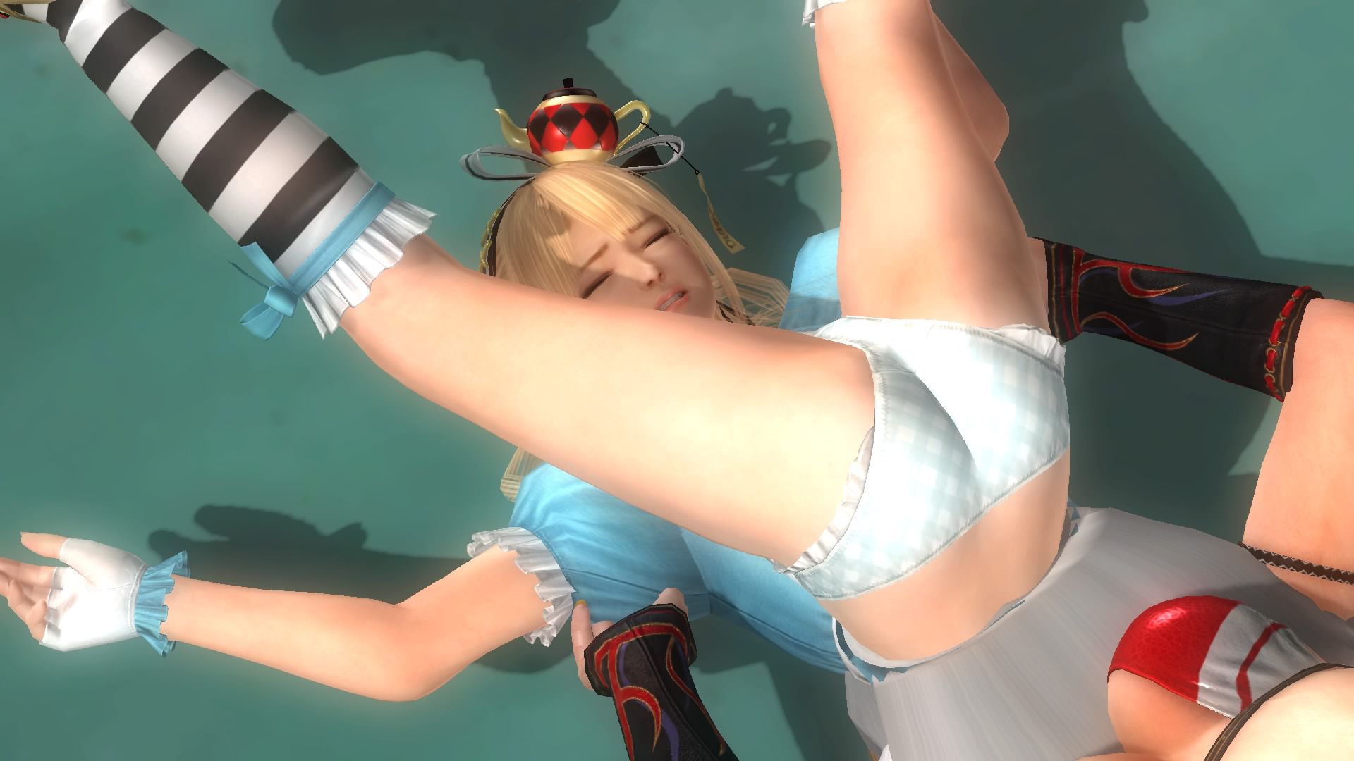 Many dressed in the DOA5LR Marie-Rose, in the Dragon suplex ryona 13