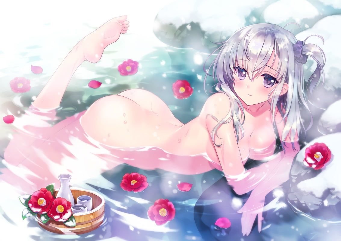 It's a bath, so it's natural to relax naked! It's not ecchi! 11