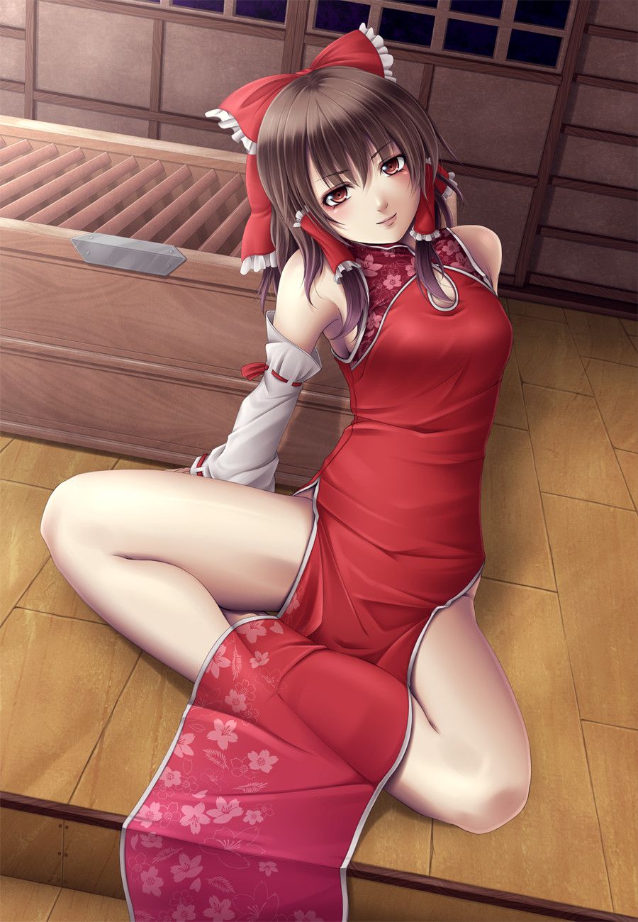 Cheongsam dress in erotic pictures affixed to a random thread 9