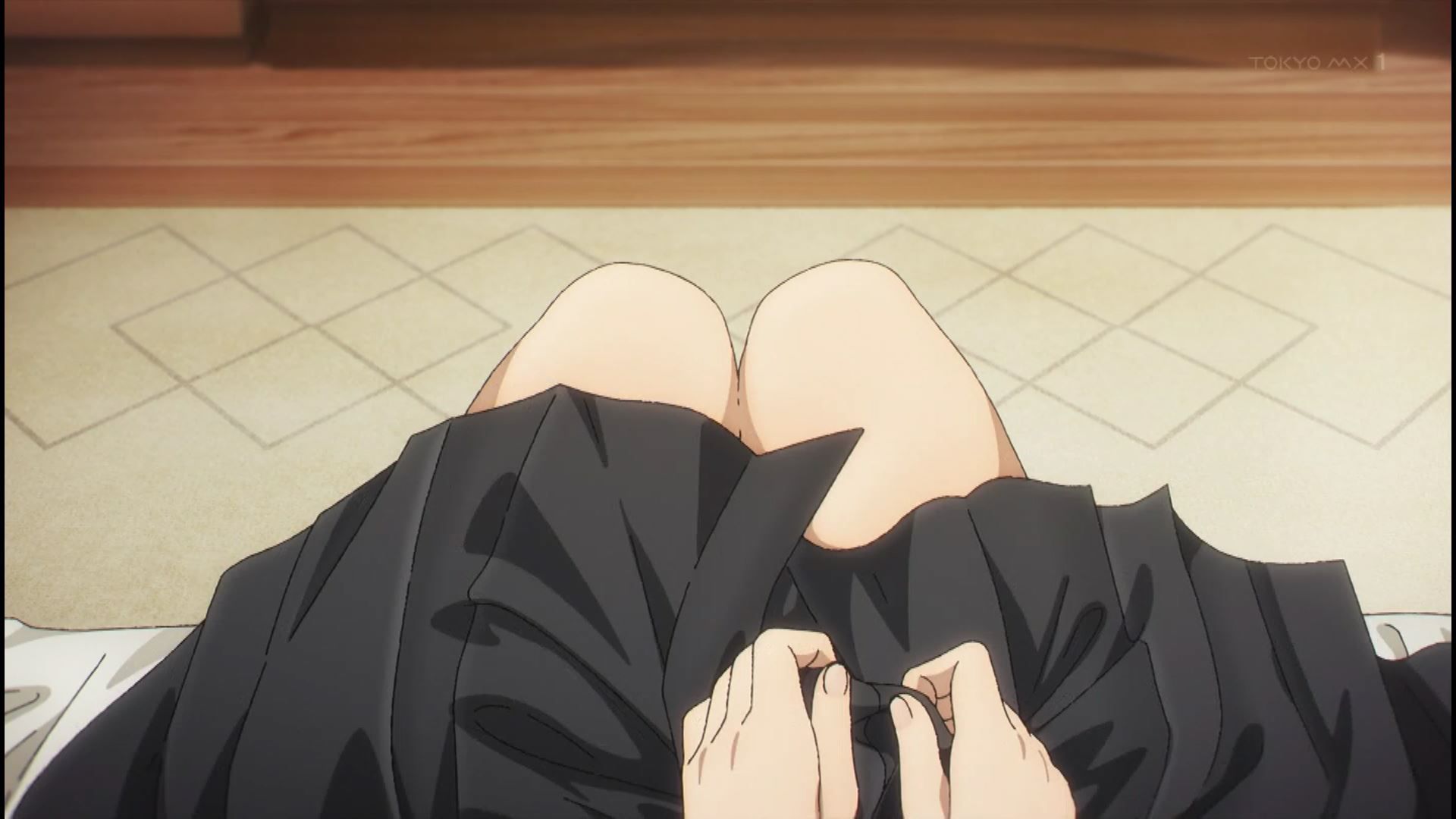 Erotic scenes such as erotic selfies of girls and wet sheer in episode 3 of the anime "Tomorrow-chan's sailor suit" 15