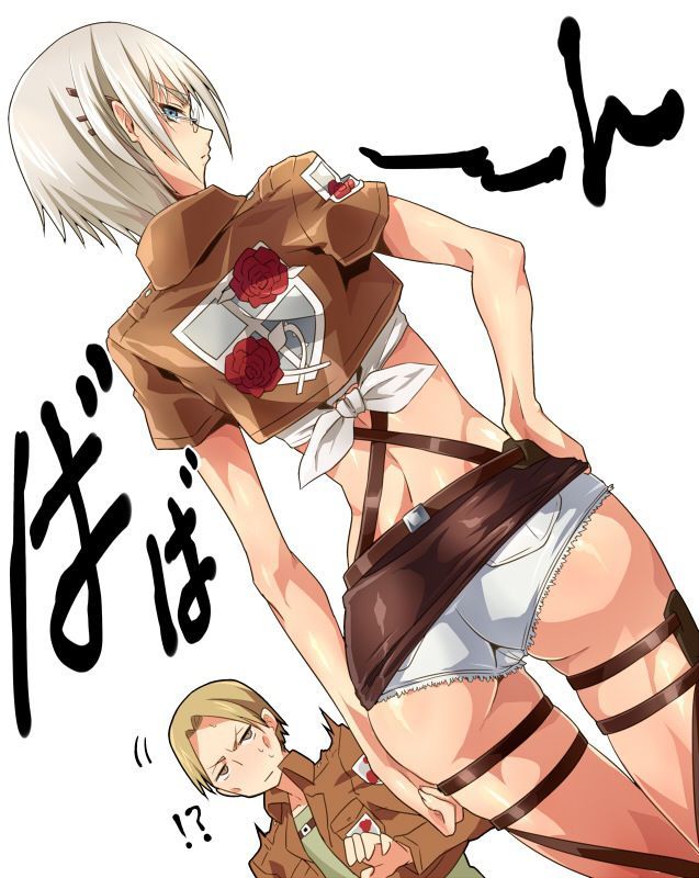 Images / girls come in to attack on Titan 3