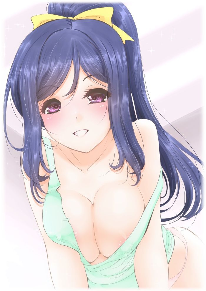 【Secondary erotica】 Here is an erotic image of a girl whose shoulder straps seem to slip off and show her 8