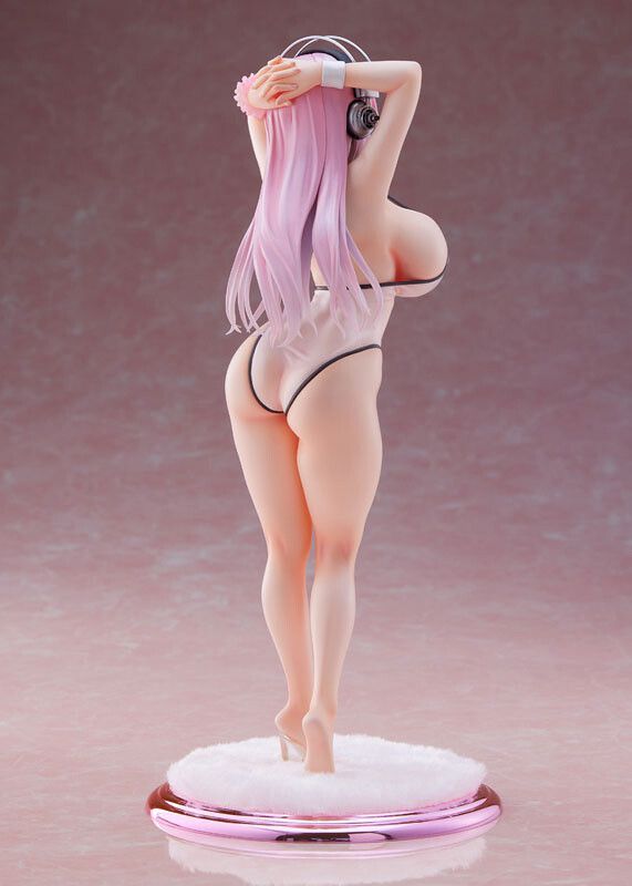 Supaso ni ko A figure whose are too erotic and overflowing with simple white one-piece swimsuit 5