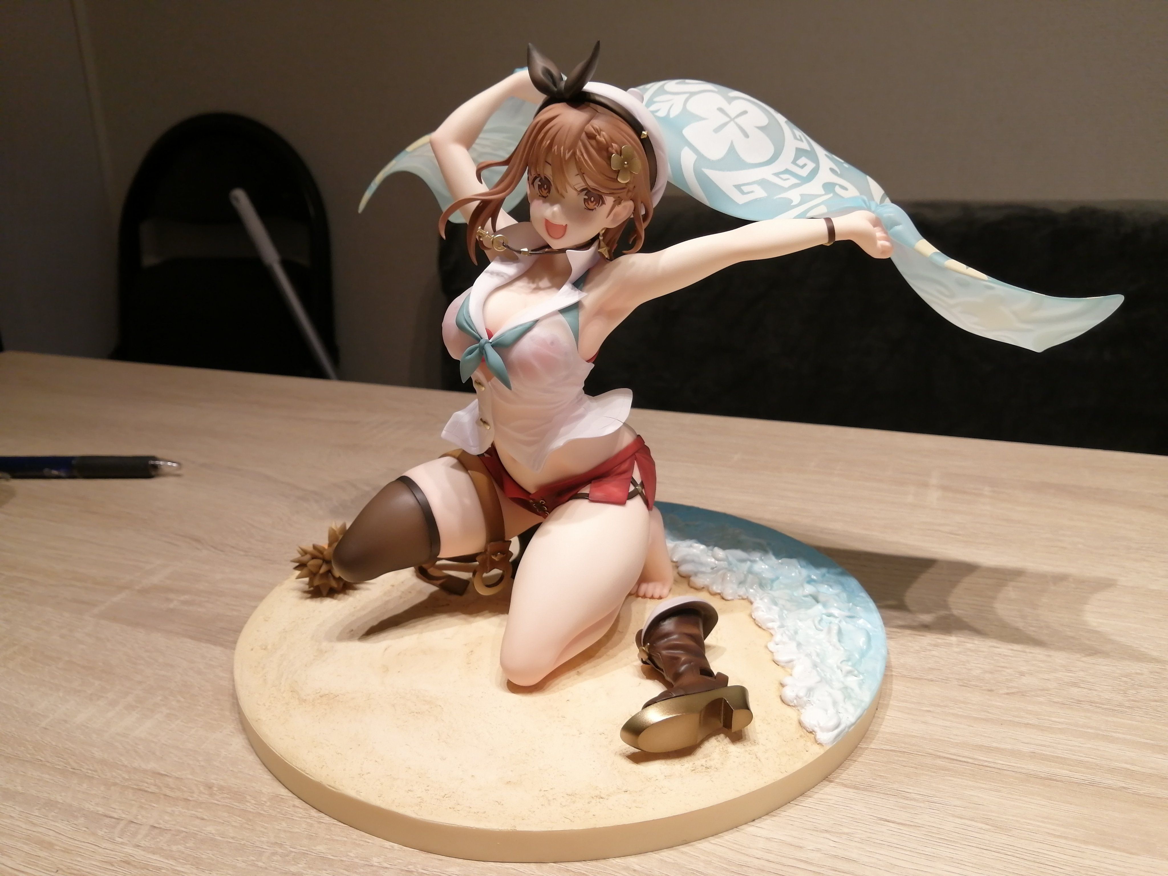 【Sad news】 Beautiful girl figure more etched than thigh riser comes out 26